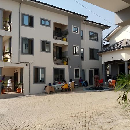 Queen'S Hill Lodge Gbawe Exterior photo